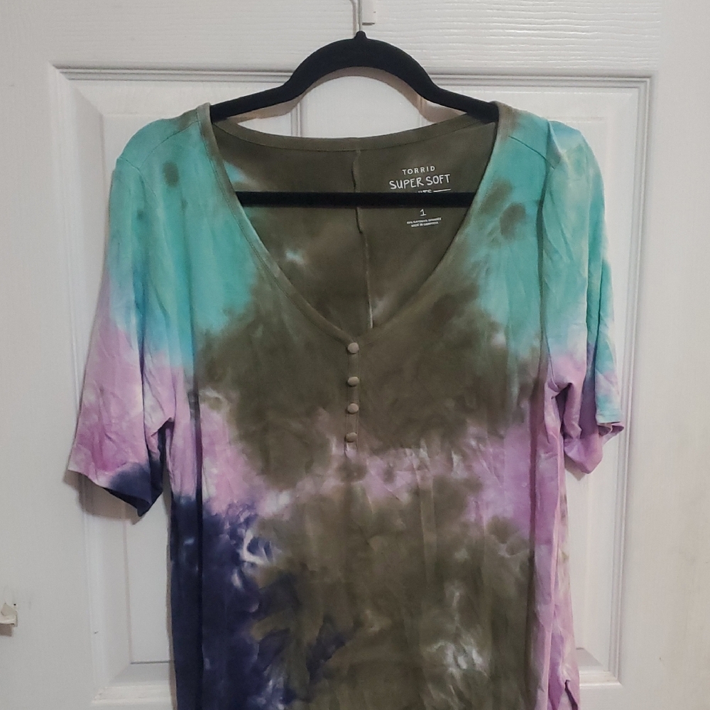 Torrid Multicolor Tie-Dye Short Sleeve Tee